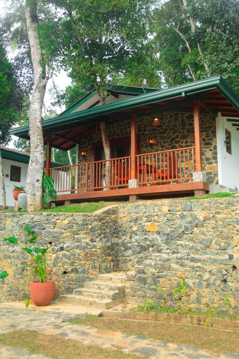 Pinnacle Pearl Hiriketiya Dikwella Exterior foto